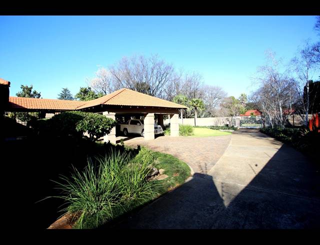 4 BEDROOM HOUSE FOR SALE IN THREE RIVERS PROPER